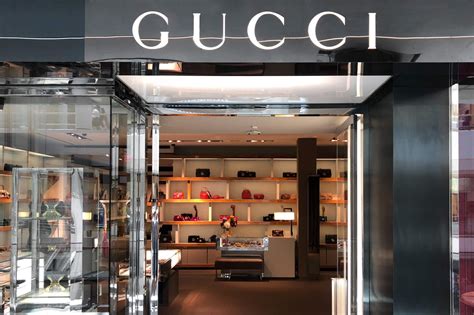 perks of working at gucci|gucci company reviews.